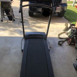 Pro Form Cadence LT Treadmill 