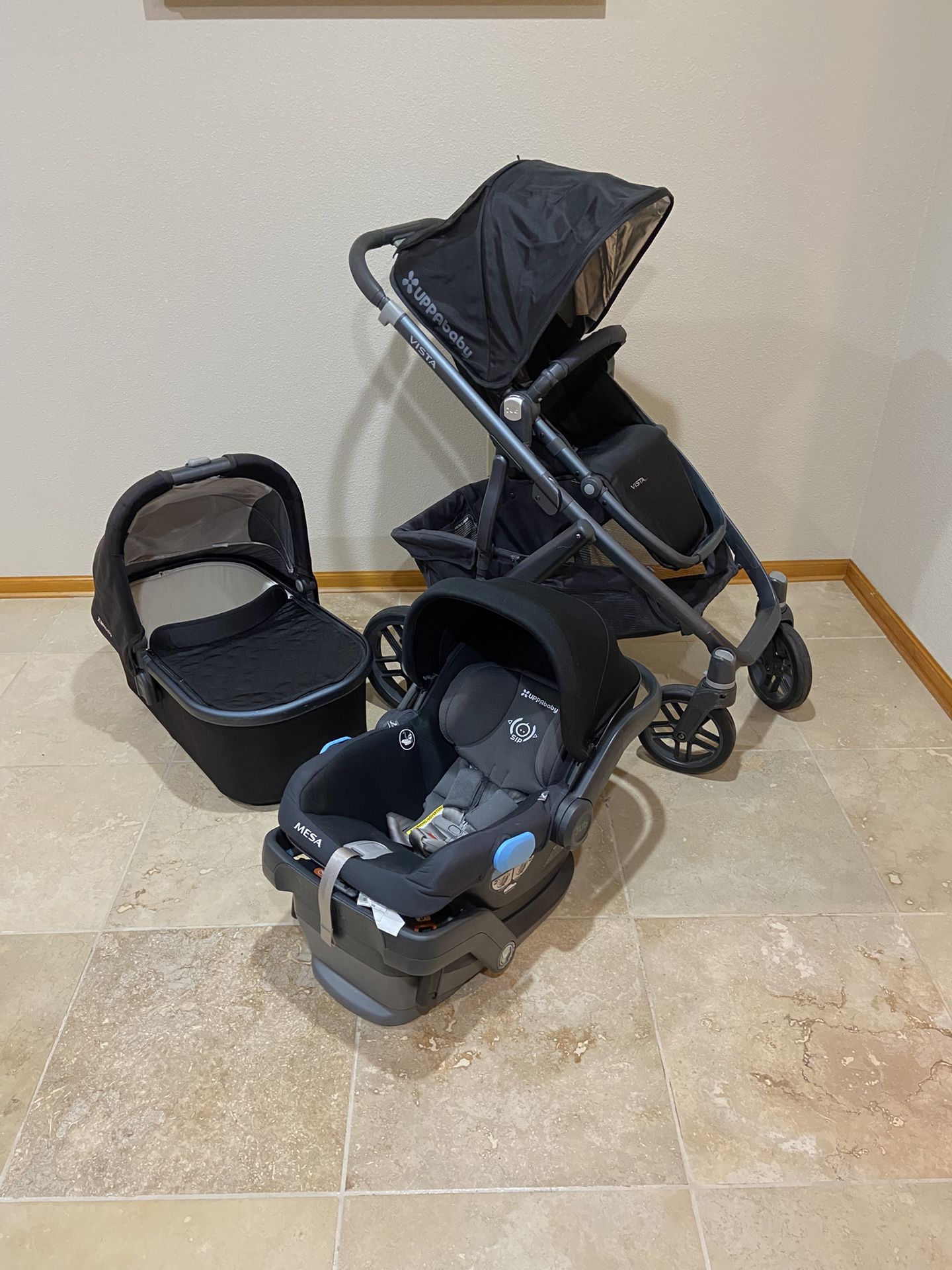 Uppababy Vista Stroller With Car Seat And Basinet Black