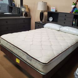 4pc Queen Bedroom Set