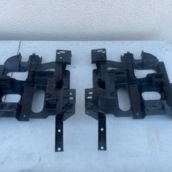 Chevy Silverado Avalanche Headlight Brackets 