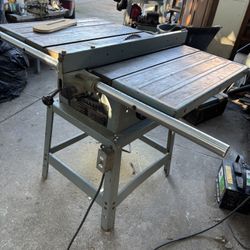 Delta Contractor Table Saw