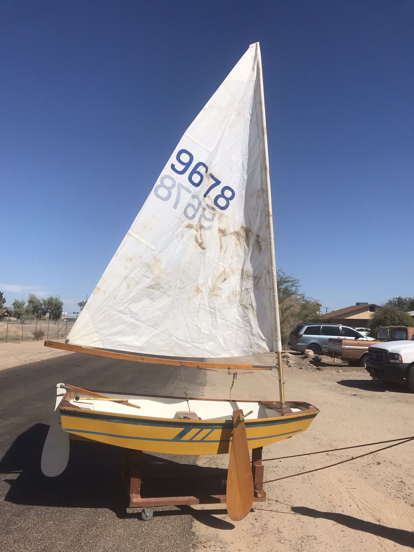 Sabot sailboat