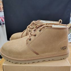 UGG Women's Size 9 Boots Neumel