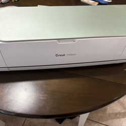 Cricut Maker