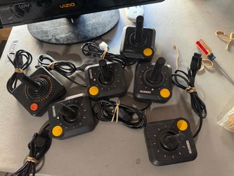 UNTESTED! Lot Of 5 Gemstik Wired Joystick Controller & 1 Atari 2600