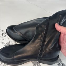 Zara boots knee height size 39 or 8 women
