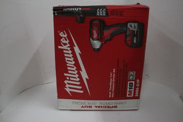Milwaukee M18 18V Cordless 1/4" Hex Impact Driver Kit (2656-21P) Battery Charger
