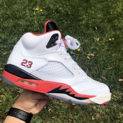 Jordan 5 Fire Red (2013)