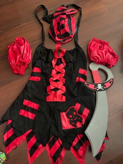 Women’s pirate Halloween costume