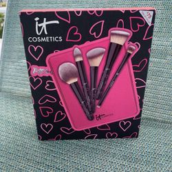 It Cosmetics Heavenly Luxe 5- Piece Makeup Brush