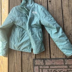 North Face Teal color size 6/7