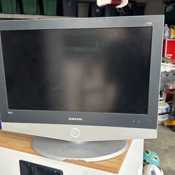 TV SAMSUNG 23”