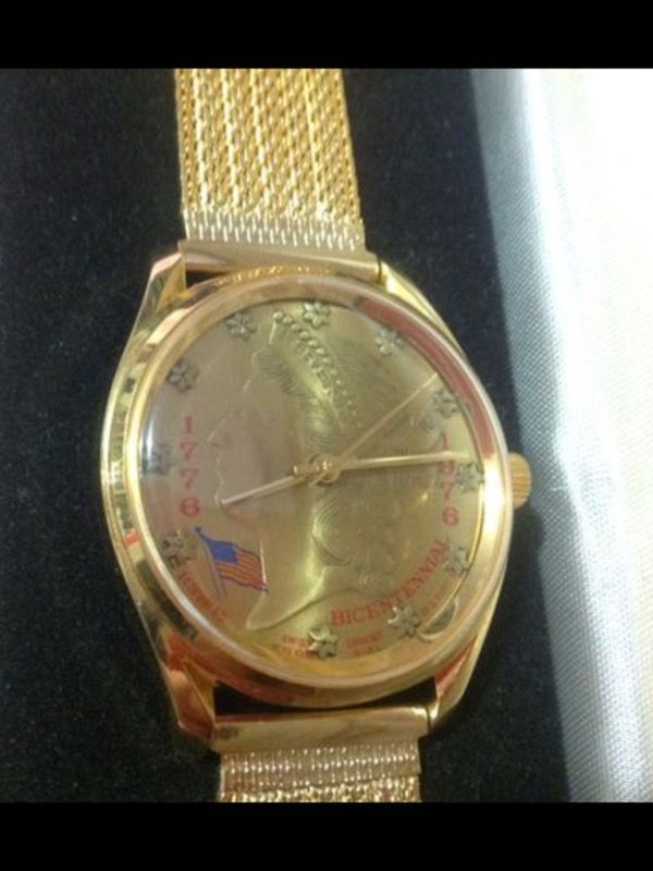 Beautiful Never Used Rouan Watch - Gold Tone 1976-1776 Bicentennial - Swiss Made