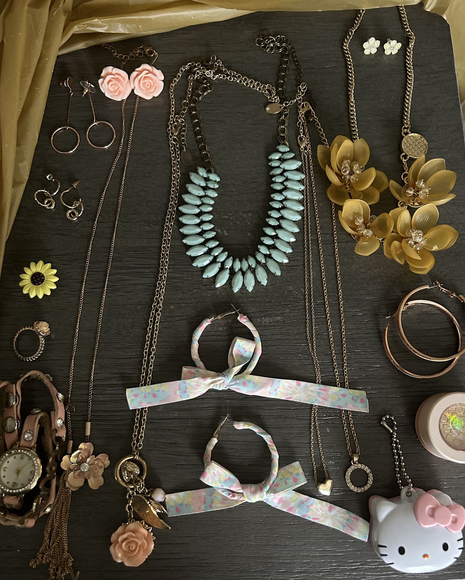 $3 Jewelry Lot