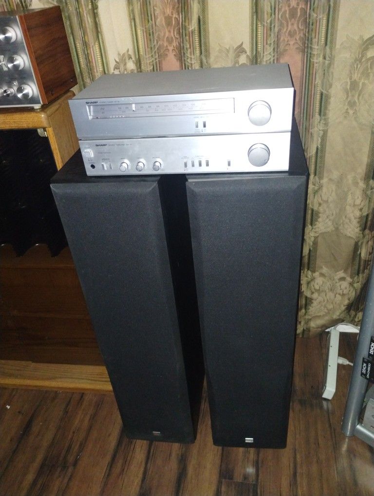 Sony Amplifier Tuner & JBL Speakers A Small Minor Cut On One Midrangers