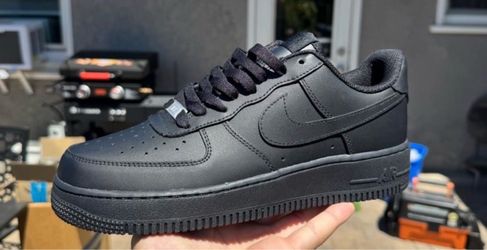 Nike Air Force 1 Low Triple Black