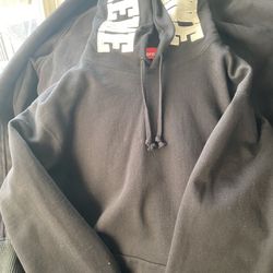 Black SUPREME Hoodie 