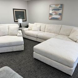 LINDYN IVORY 3 PIECE SECTIONAL SOFA