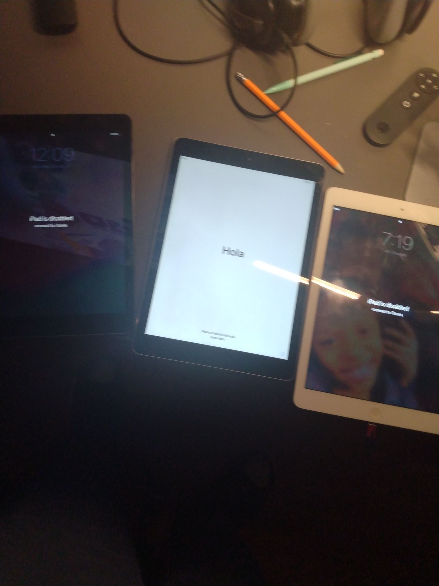 3 iPads