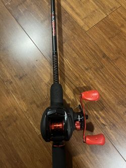 Abu Garcia Black Max And Uglystick Gx2 Baitcasting Rod