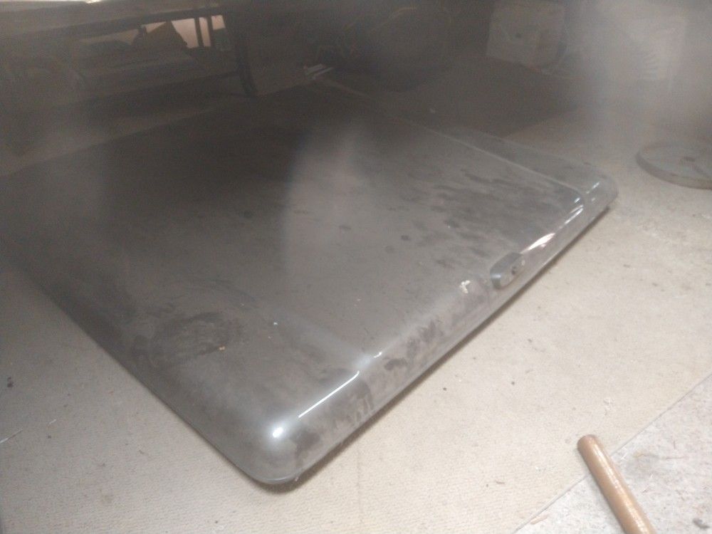 2005 Lund tonneau cover