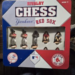Boston/Yankee Rival - Chess Set $20