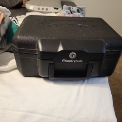 Box Safe with Key Lock 0.18 Cu. ft., Black