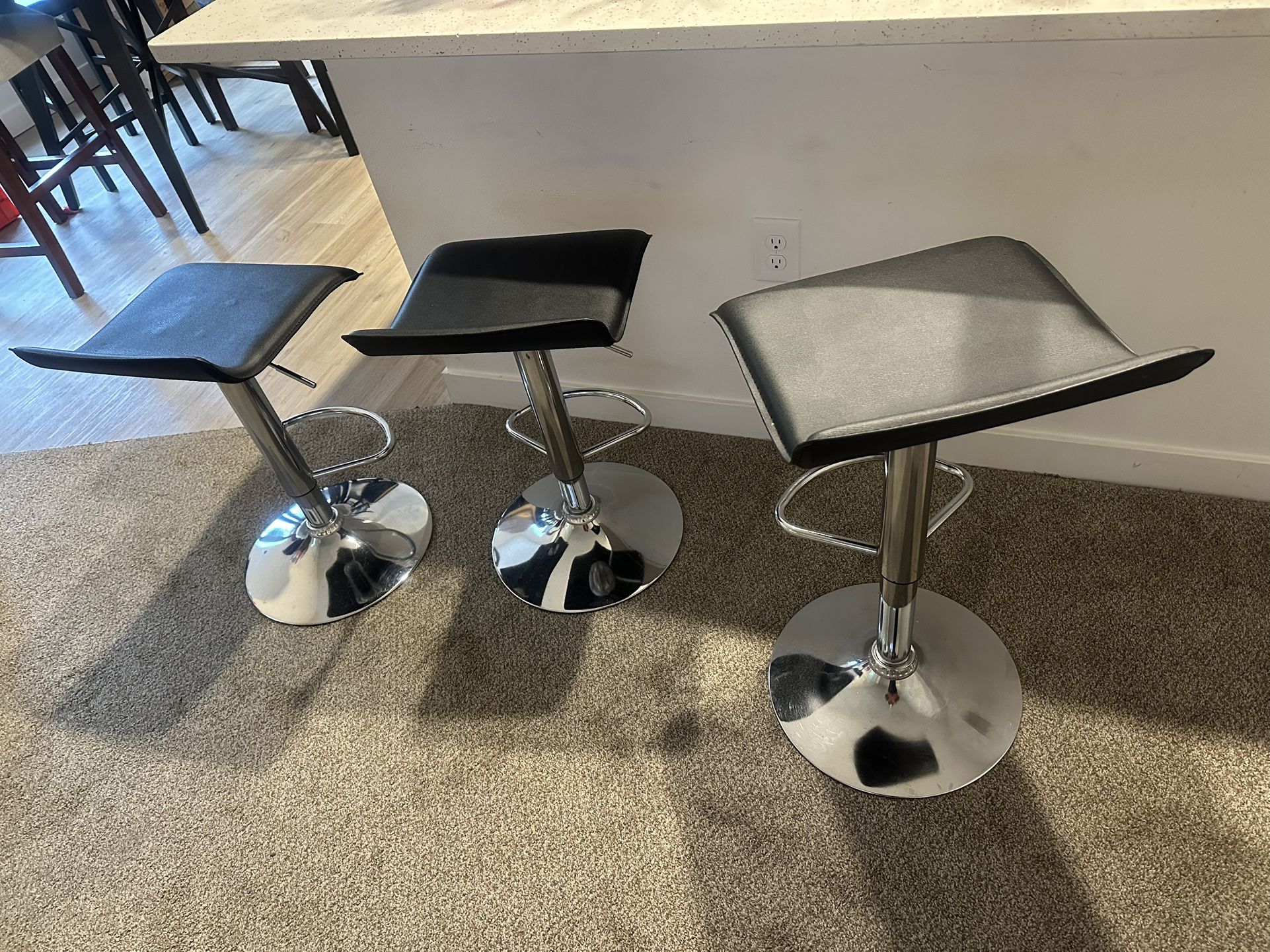 Bar Stool Set