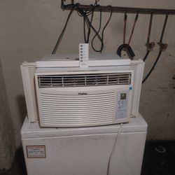 Air Conditioner Haier 8,000 BTU With Remote 