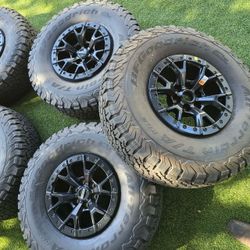 5 2026 FORD RAPTOR WHEELS AND TIRES 37-12-50R17 BFG $2900