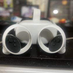 Oculus Quest 2 (ACCEPTING OFFERS)