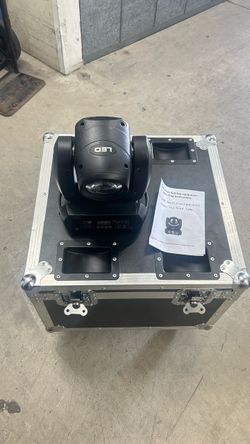 LED Moving Head Stage Light with Road Case