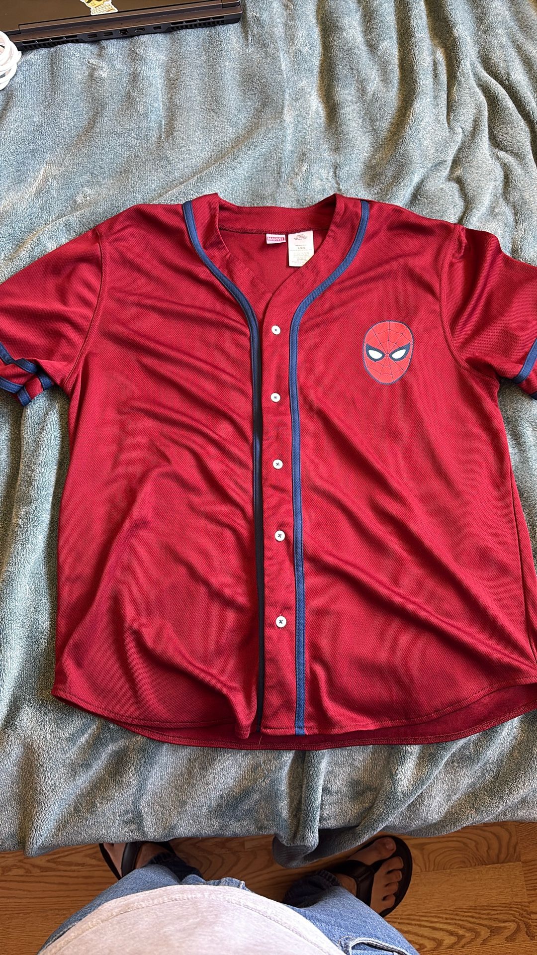 Spider-Man Jersey Size Large Polyester