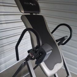 Inversion  Table  + Pull Up Fitness  Station