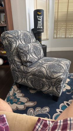 Sofa Chair (armless)