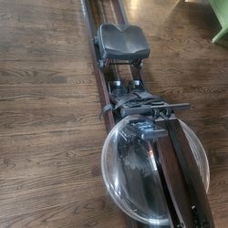 Topiom water rower