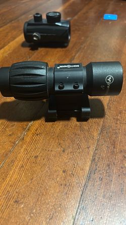 Firefield 5× magnifier flip to side with quick release