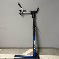 HOME MECHANIC REPAIR STAND FOR BIKE 