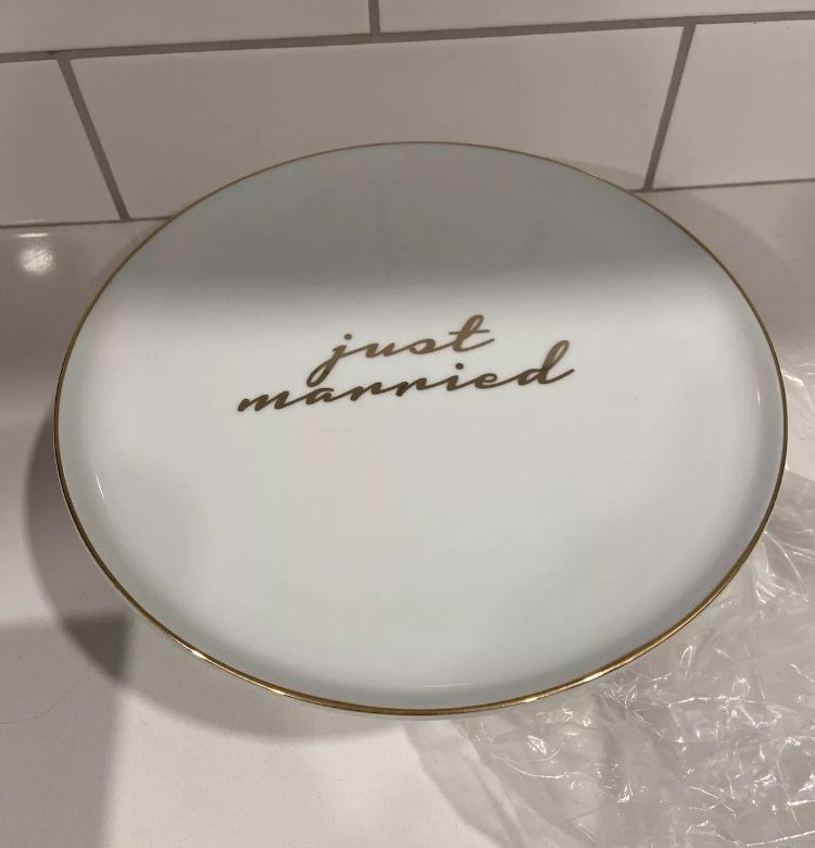 8 Oak Lane Gold Trim Wording White Cake Stand Wedding Gift Just Married New Open