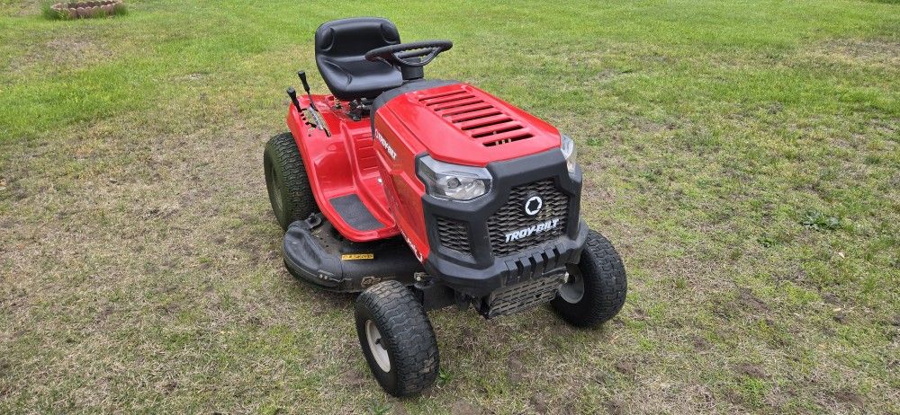 Lawnmower Tractor Troy Bilt