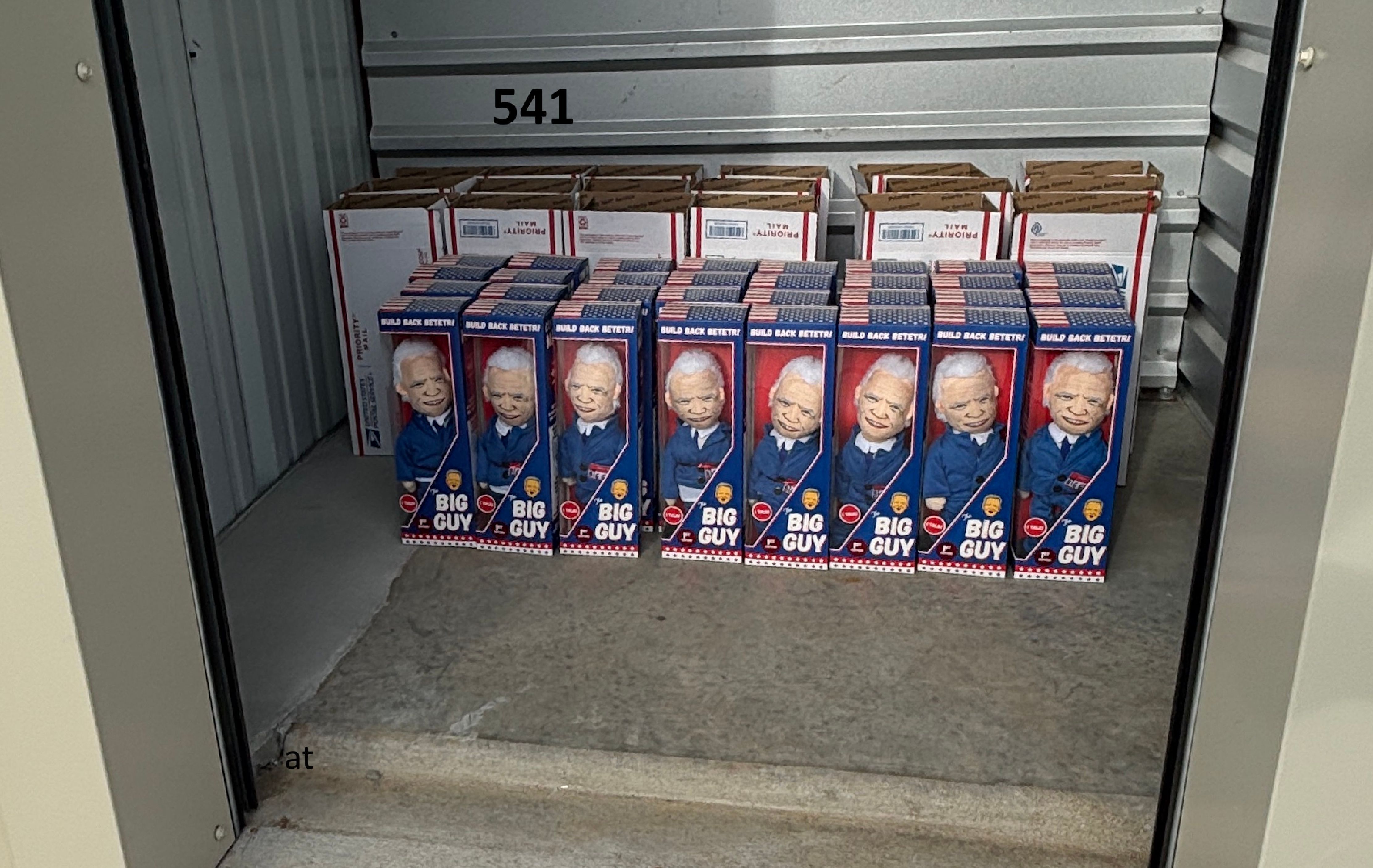 Auction Unit 541 11/09 - Political, Dolls