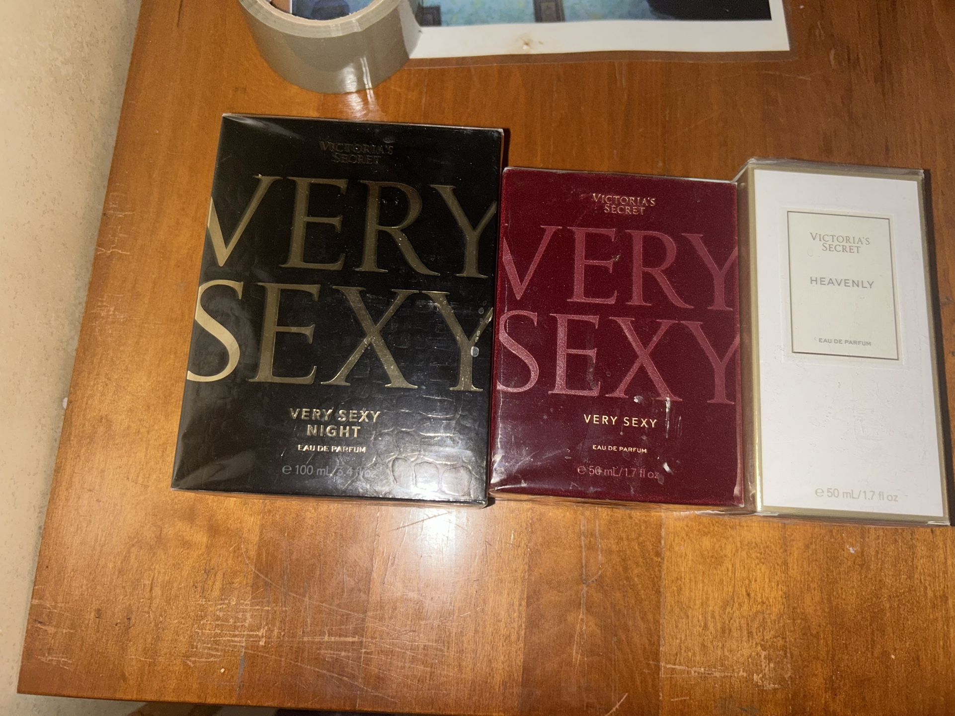 VICTORIA SECRET PERFUME