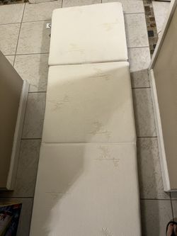 New Never Used Tri Fold Mattress.