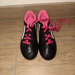 Adidas Girls Soccer  Cleats 4.5  