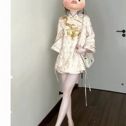 New Chinese-style outfit set for Spring/Summer 2026 – designer-inspired chic ensemble featuring Zhulong embroidery, a Xiaoxiang-style top with traditi