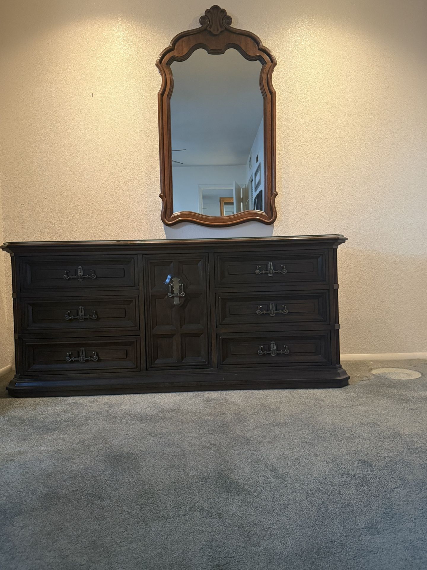 Solid Wood Dresser With Mirror