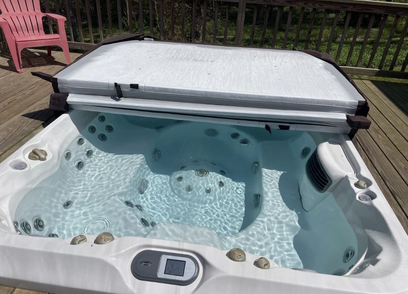 Jacuzzi® Hot Tub – 6-Person Luxury Spa with Lounge & Hydrotherapy Jets