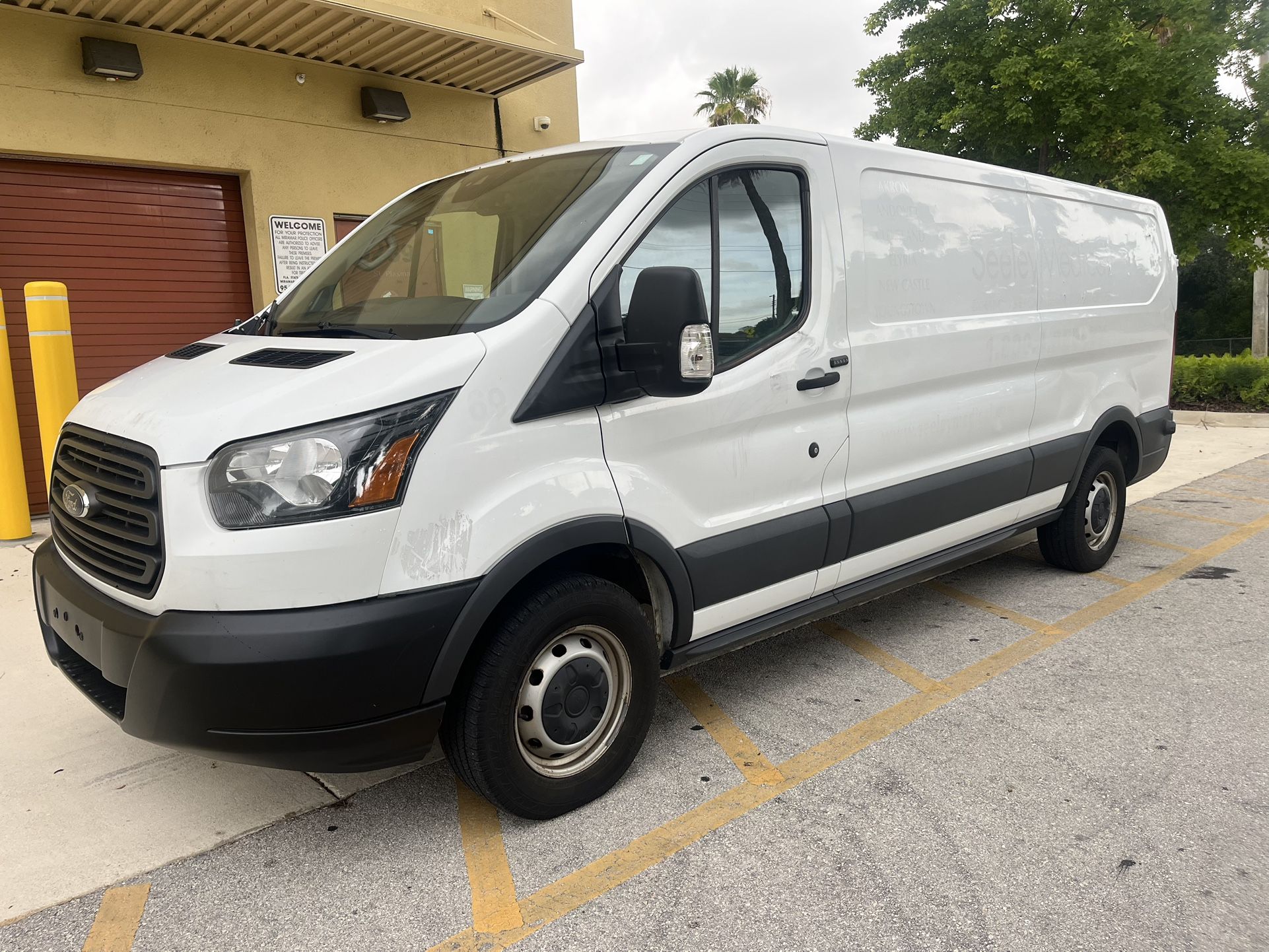 2017 Ford Transit