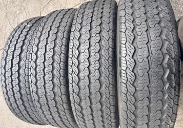 215/85/16 Vendo set de Tires con 80% de vida las 4