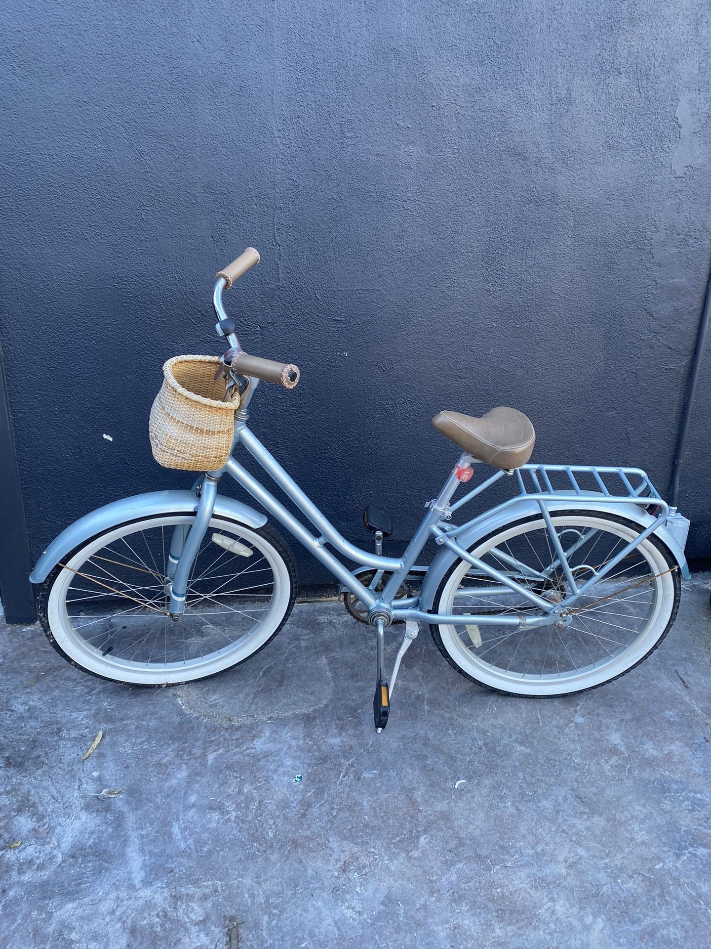 Raleigh Bikes Girls Gala 24 Cruiser Bike, 24" Blue